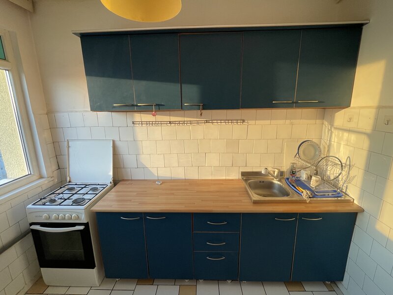 Titan, Piata Minis, 6 min / 450m de metrou si parc